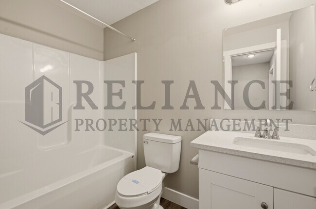 Building Photo - 4647 E 45th St N