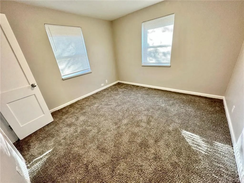 Building Photo - 2714 Holmes Ave