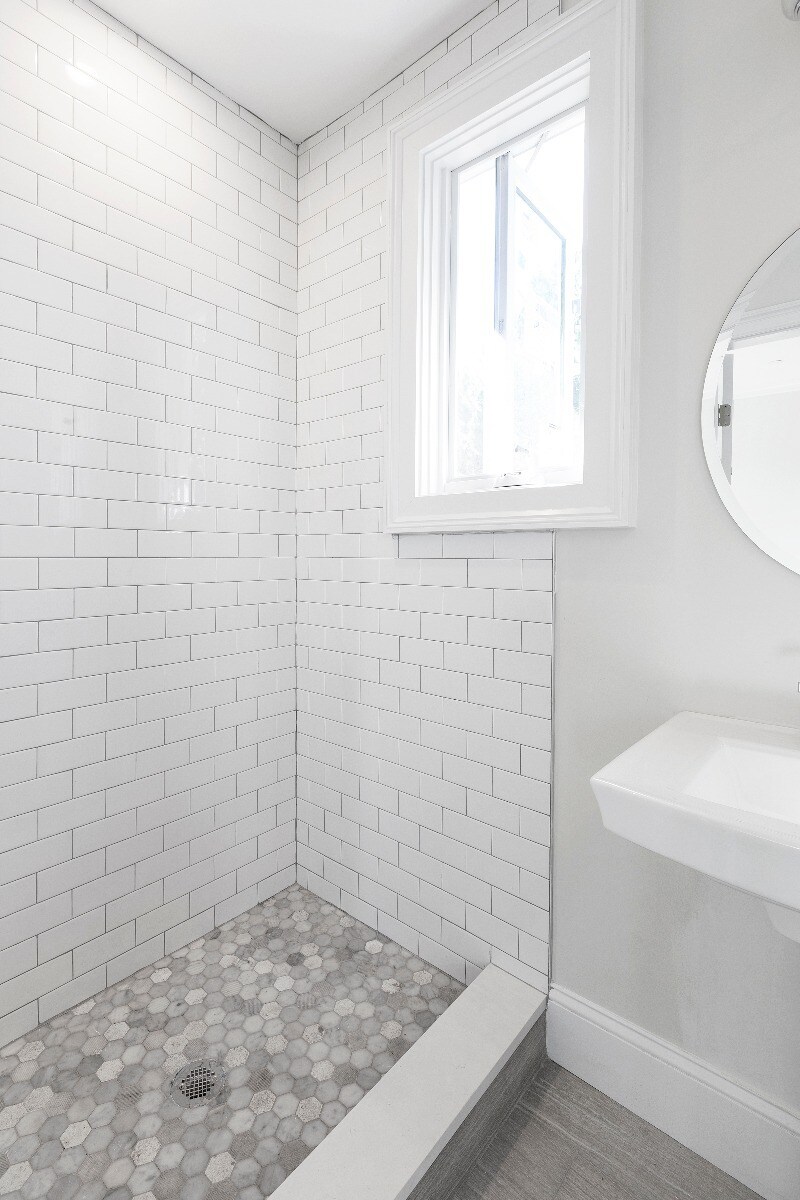 Building Photo - 121 Centre St