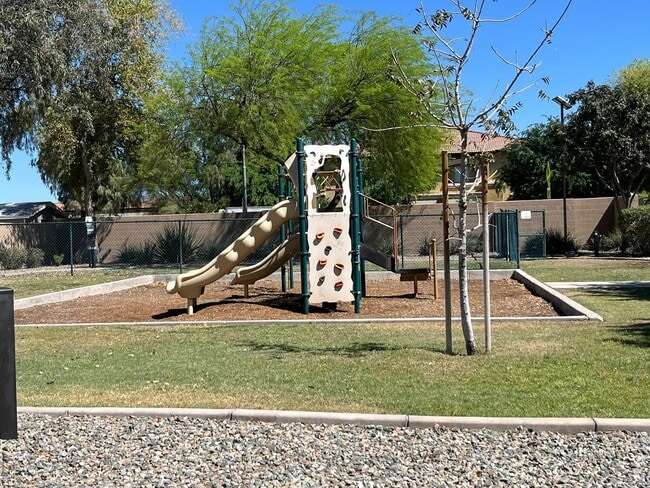 Building Photo - 7726 E Baseline Rd