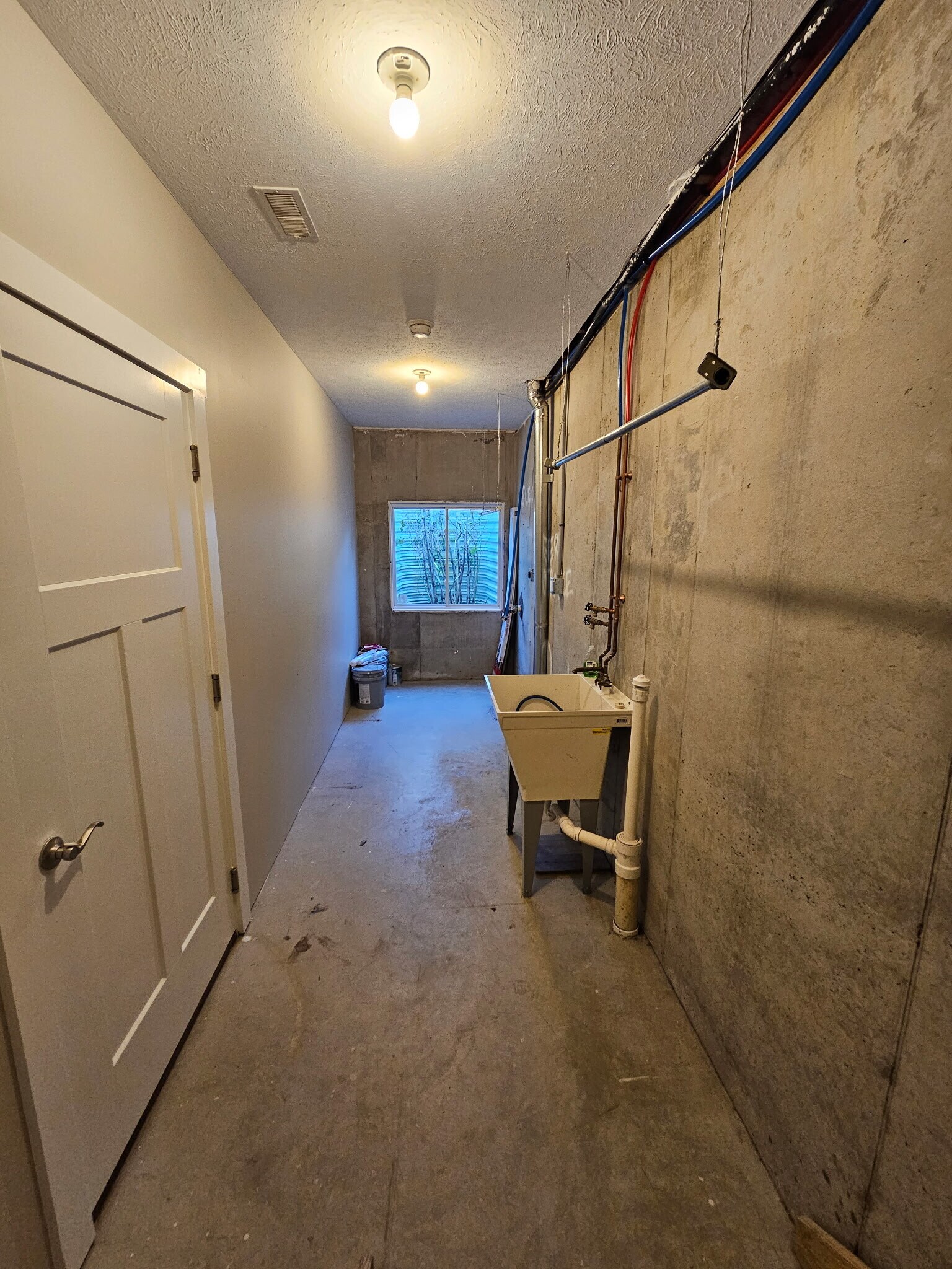 Building Photo - 110 Edward Dr