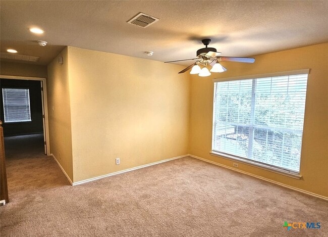 Building Photo - 400 Apache Ledge