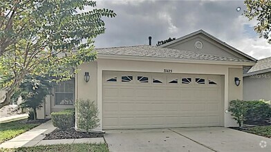 Building Photo - 31425 Shaker Cir