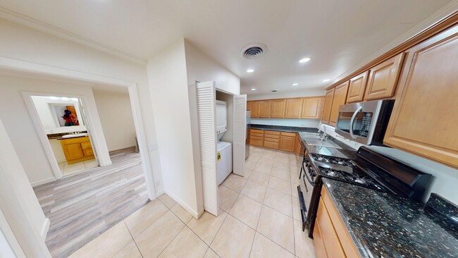 Building Photo - 4933 63rd St