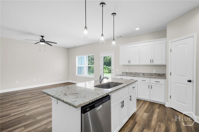Building Photo - 1039 Meloney Dr
