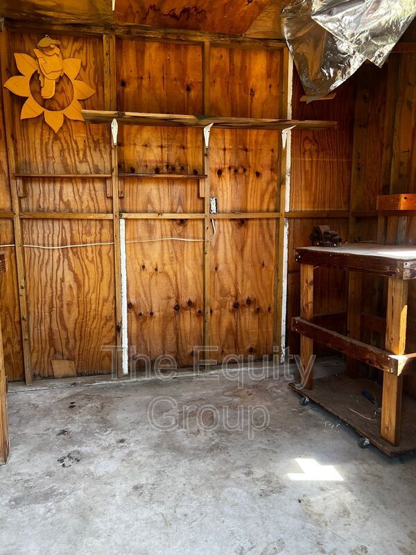 Building Photo - 1065 Lassen Dr