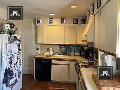 Primary Photo - 2 bedroom in Brookline MA 02446