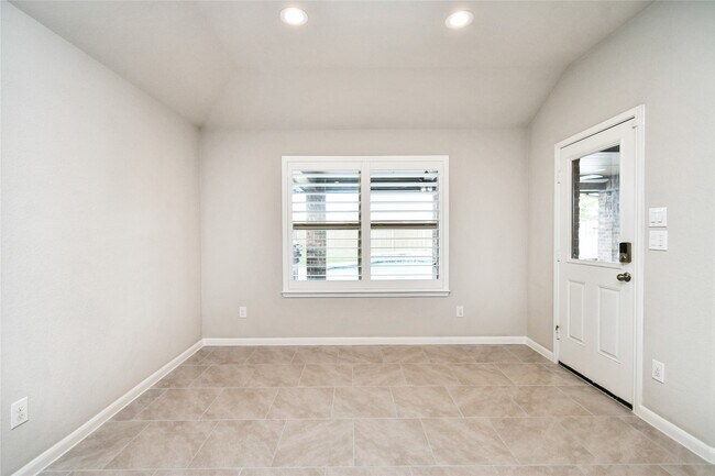 Building Photo - 29622 Breakwater Dr