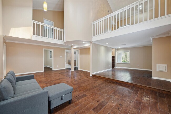 Building Photo - 3302 Chris Dr