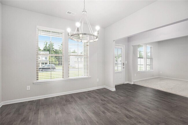 Building Photo - 1157 Burgundy Dr