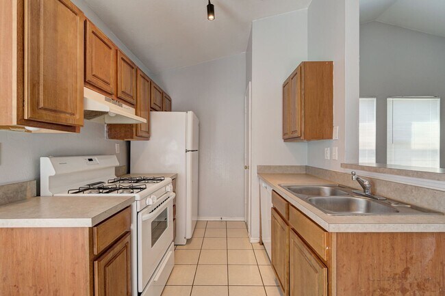 Building Photo - 605 Welston Cir