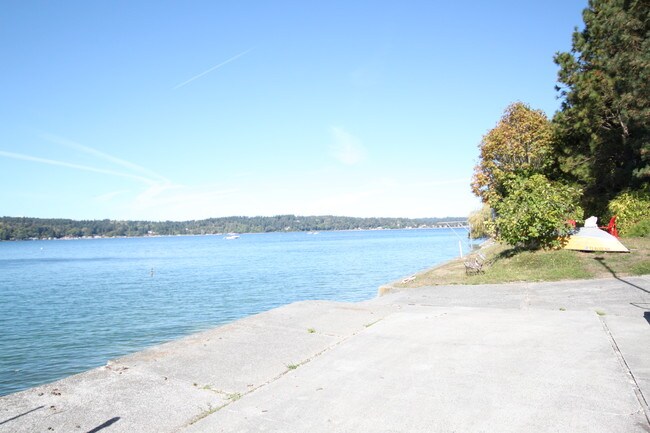 Building Photo - 10027 SW 262nd Pl