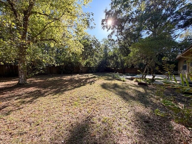 Building Photo - 3027 NW 1st Ave