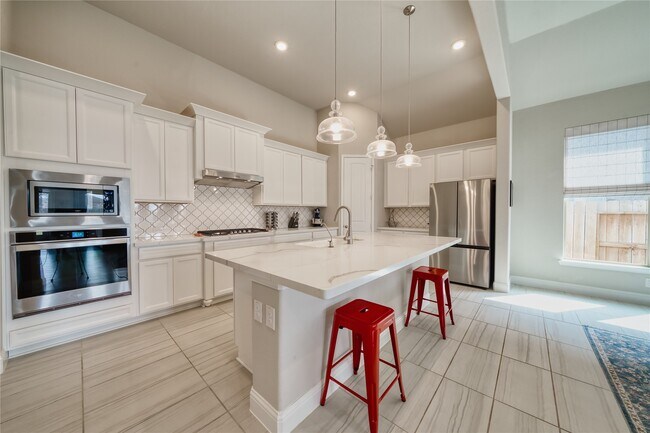 Building Photo - 2232 Clements Shore Ln