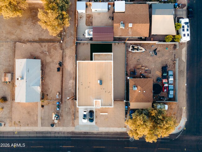 Building Photo - 1619 S 15th Ave