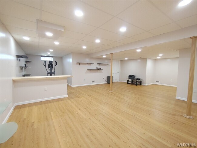 Building Photo - 441 Riverwalk Dr