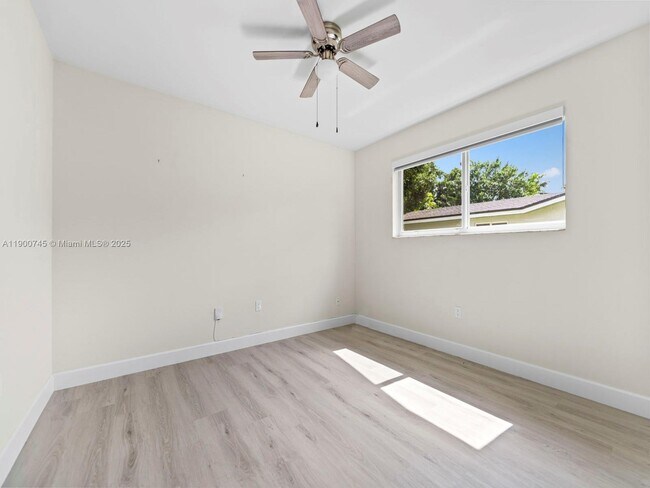 Building Photo - 17223 SW 87th Ave