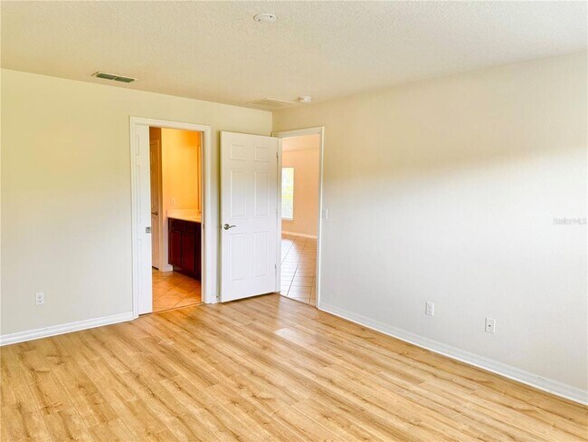 Building Photo - 12235 Pescara Ln
