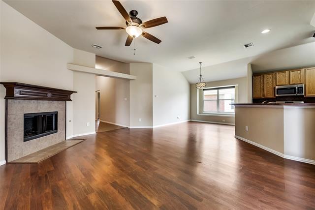 Building Photo - 2509 Persimmon Dr