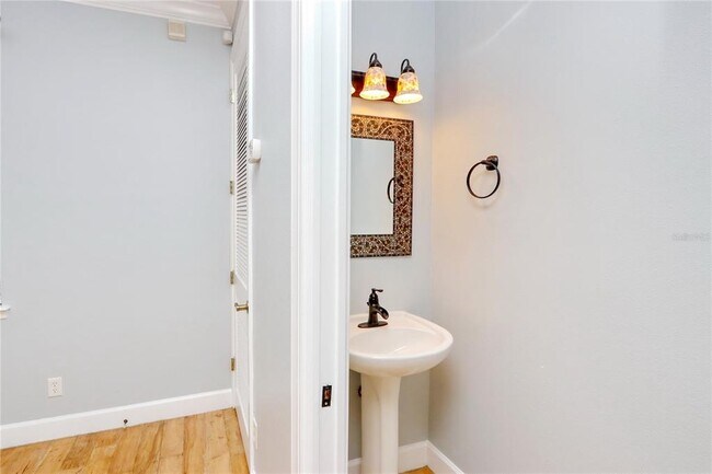Building Photo - 2611 Espana Ct