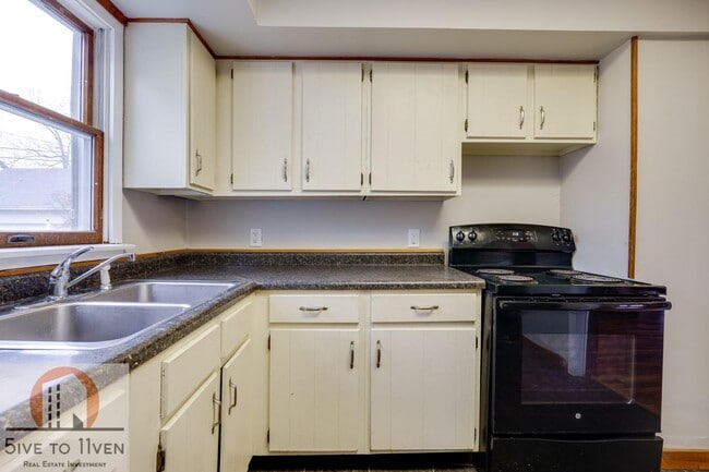 Building Photo - 1203 Arbor Ave