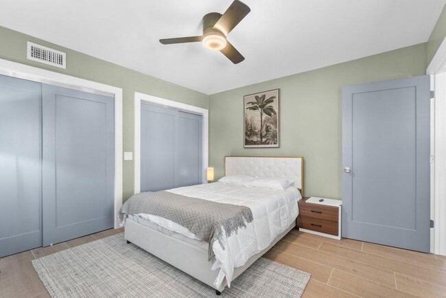 Building Photo - 17138 Waterbend Dr