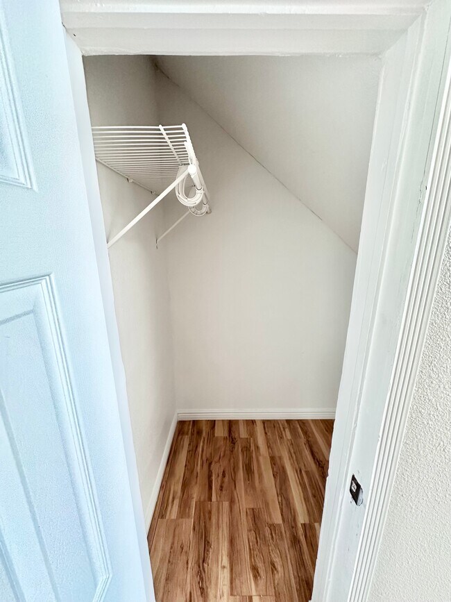 Barnum Studio Closet - Barnum Park