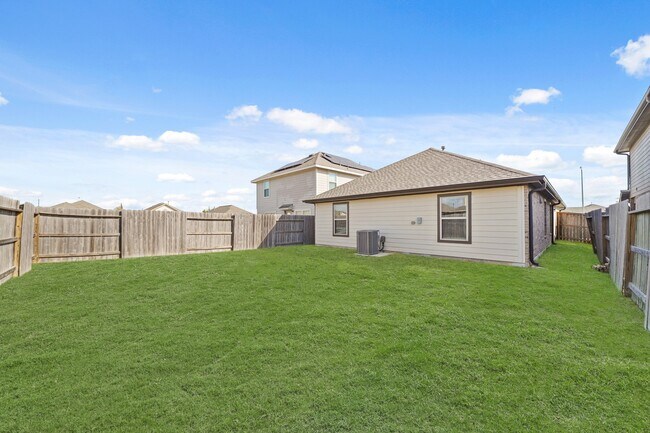 Building Photo - 7823 Winward Rdg Wy