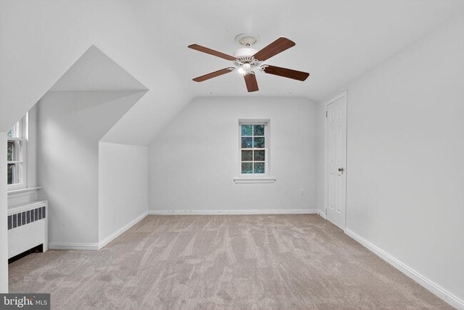 Building Photo - 829 Bryn Mawr Ave