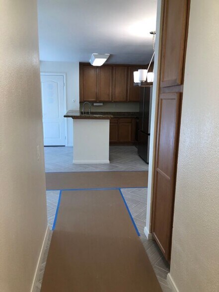 Building Photo - 3454 Castle Glen Dr