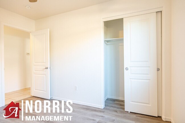 Building Photo - Great Home in a Great Location