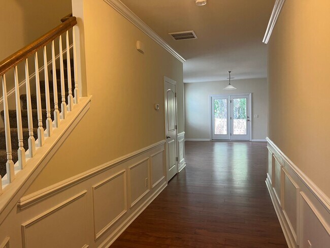 Building Photo - 73 Shell Hall Way