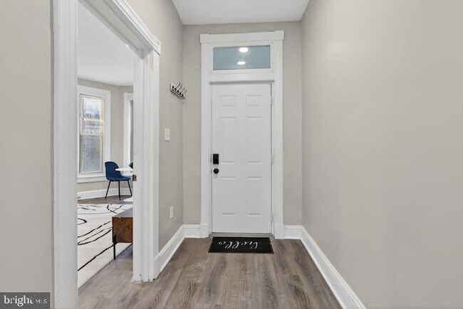 Building Photo - 1119 Montello Ave NE