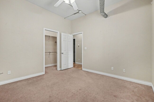 Building Photo - 5132 W 41st Ave