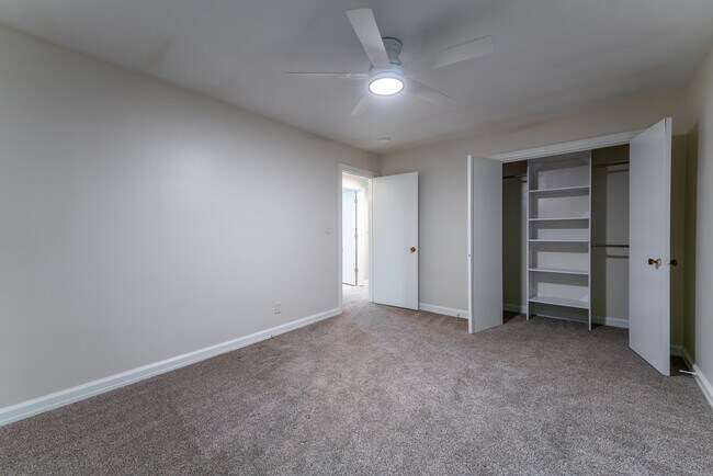 Building Photo - 503 Clement Rd