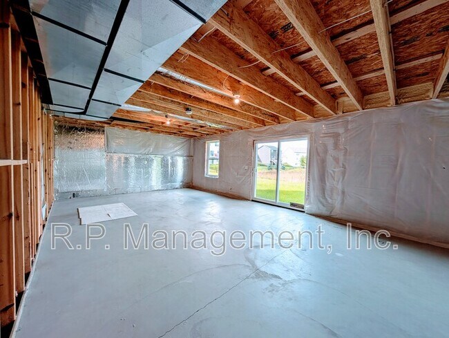 Building Photo - 9850 Glacial Valley Rd