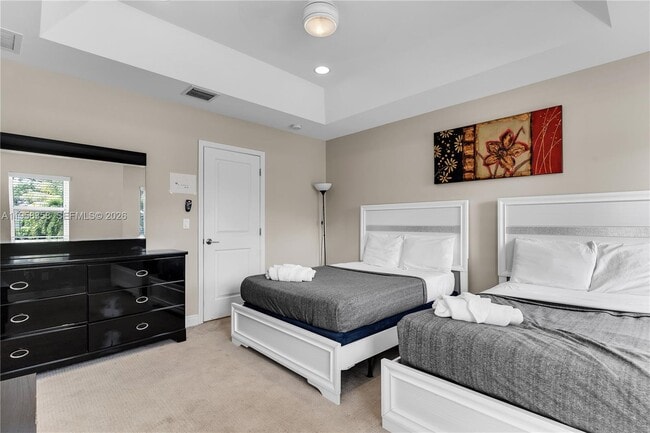 Building Photo - 503 SW 16th St