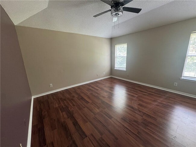 Building Photo - 3267 Zephyr Dr