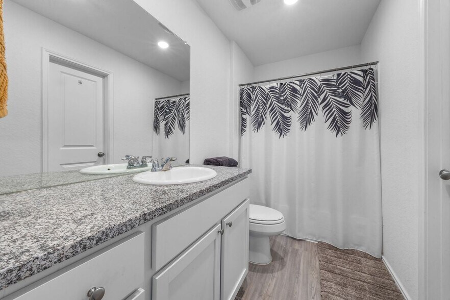 Building Photo - 7415 Donkey Vly