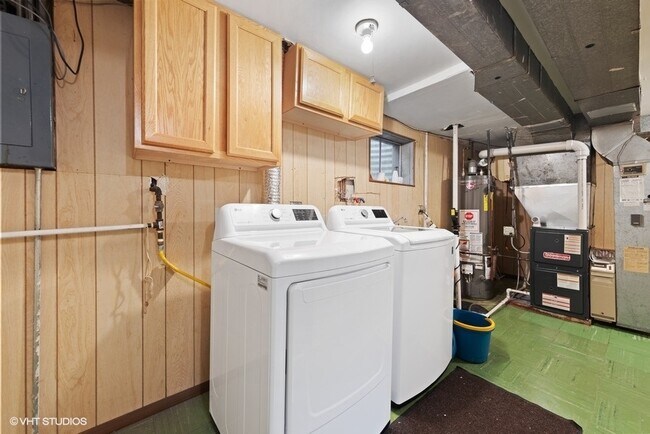 Building Photo - 7532 Sheridan Dr