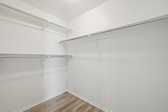 Building Photo - Large 3/2/2 in Frenship ISD!