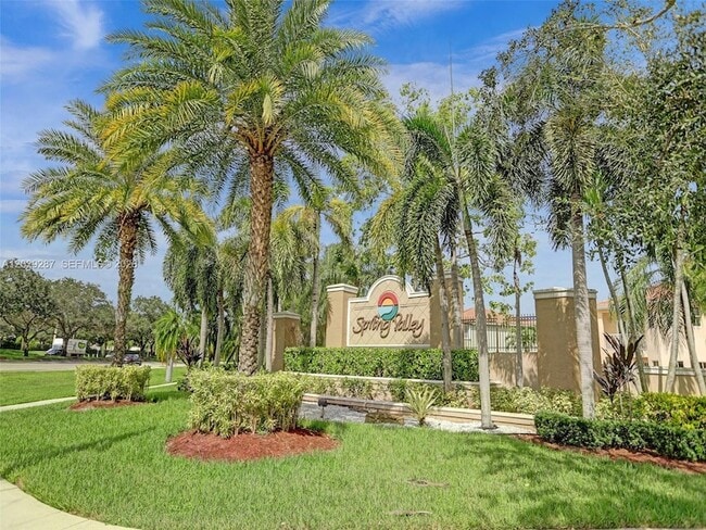 Building Photo - 16541 NW 5th St
