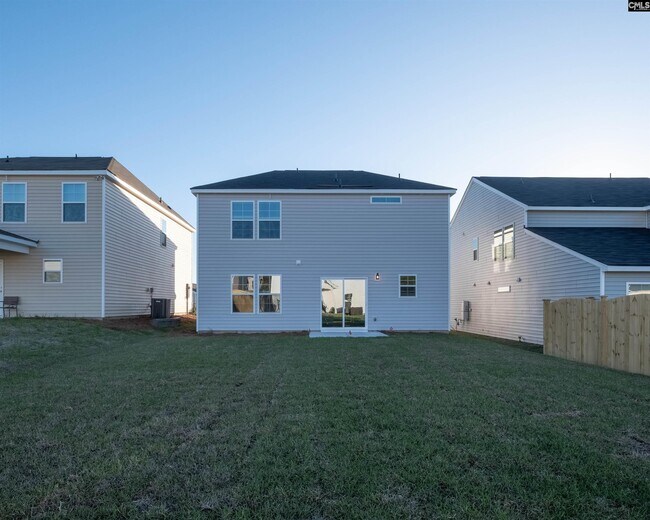 Building Photo - 1042 Begonia Dr