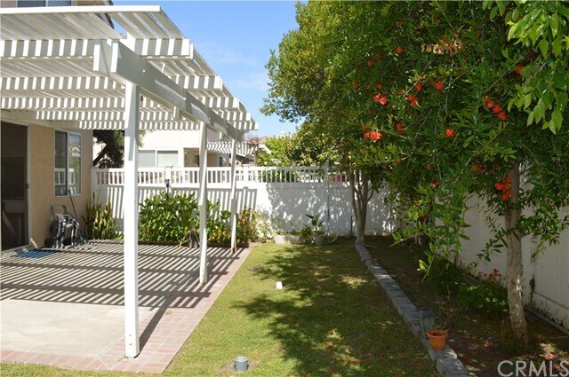 Building Photo - 15272 Rousseau Ln