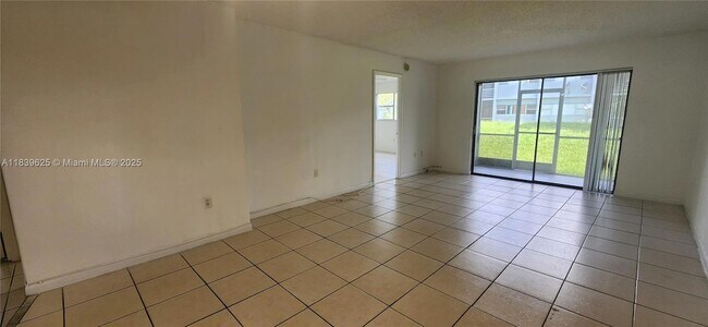 Building Photo - 7321 NW 85th St