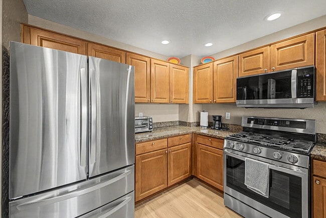 Building Photo - 16800 E El Lago Blvd