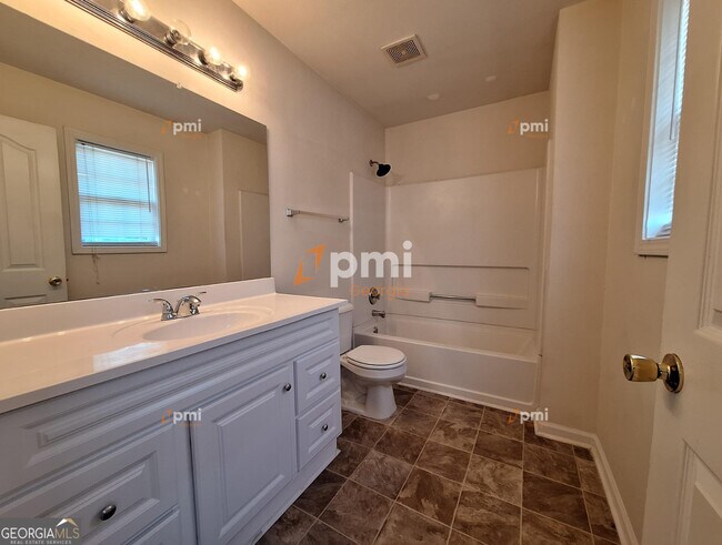 Building Photo - 6651 Breckenridge Dr