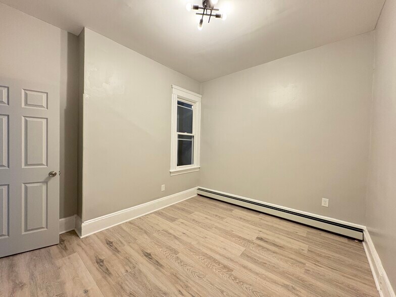 Unit 3 - 224 Old Bergen Rd