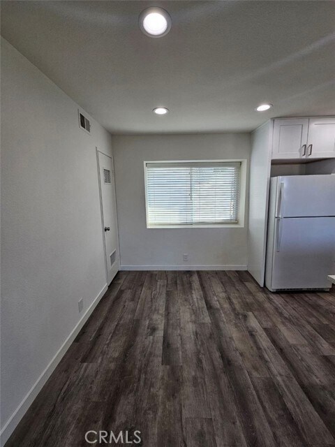 Building Photo - 1120 Nicklett Ave