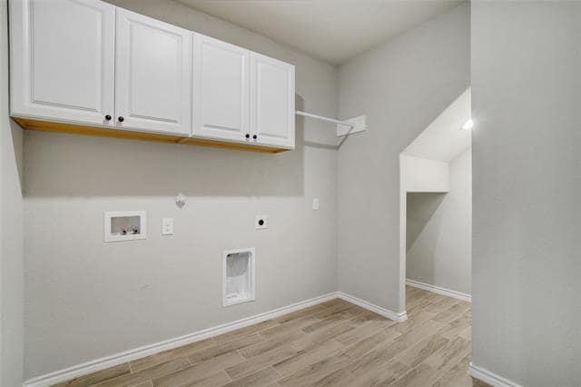 Building Photo - 821 Meadows Dr